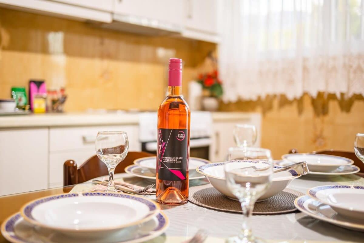Seaside Family Haven - Avia'S Spacious Getaway Екстериор снимка