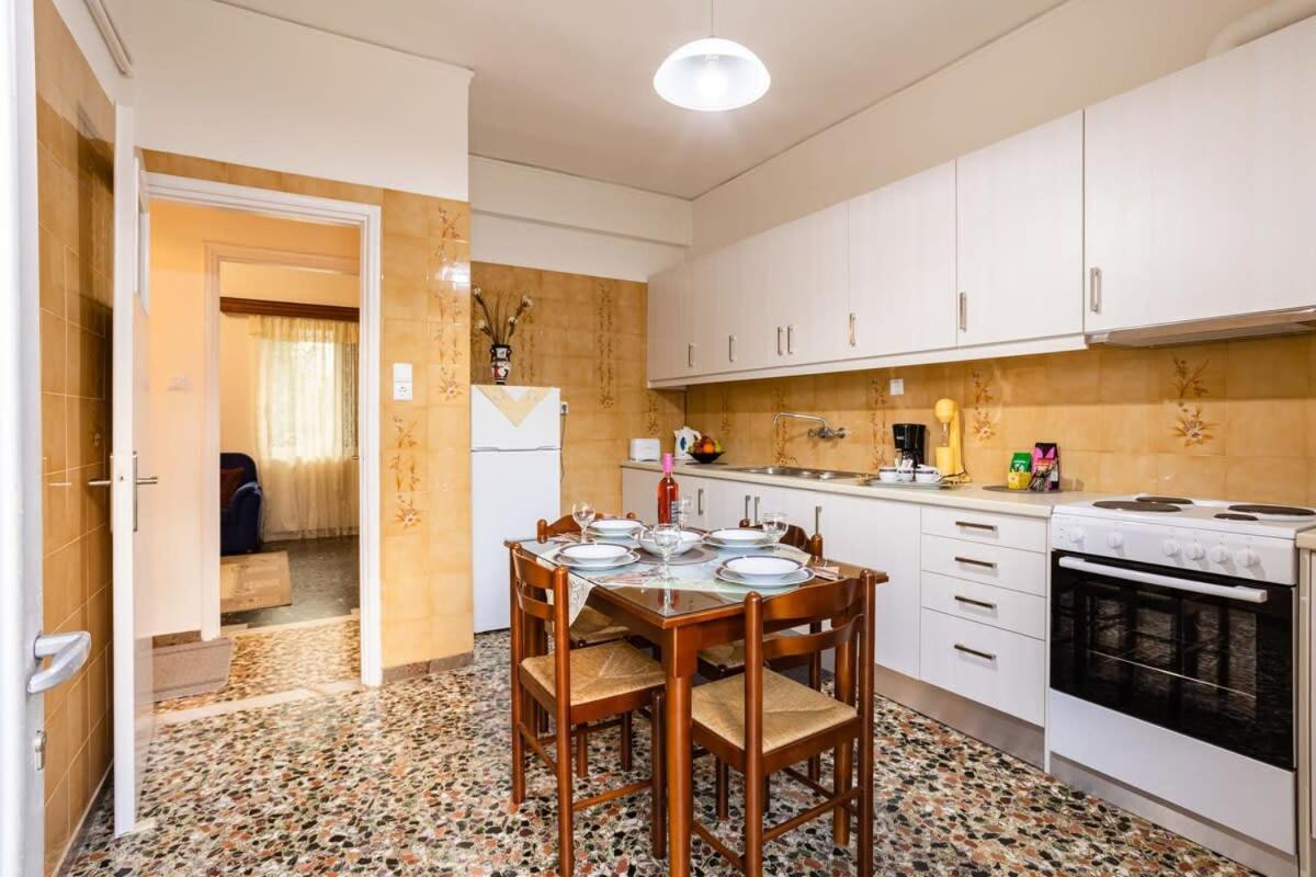 Seaside Family Haven - Avia'S Spacious Getaway Екстериор снимка